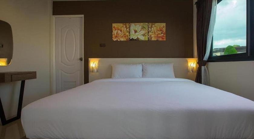 Bua Tara Resort Nong Prue Exteriör bild
