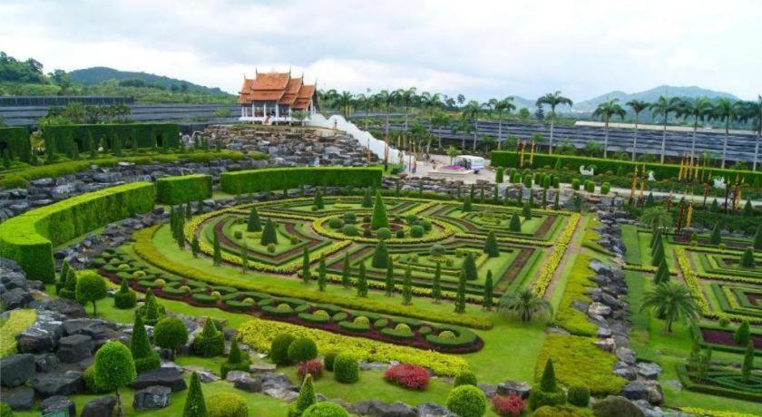 Bua Tara Resort Nong Prue Exteriör bild