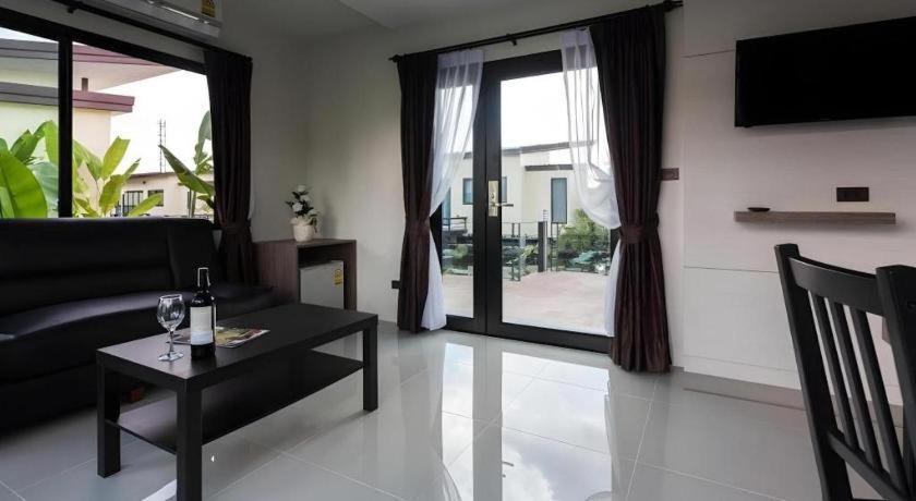 Bua Tara Resort Nong Prue Exteriör bild
